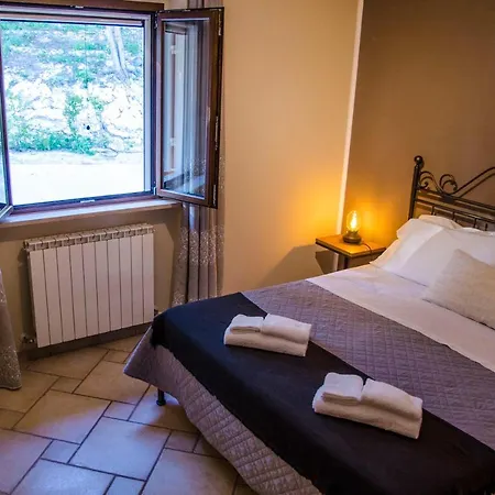 Bed & Breakfast La Ginestra In Fiore