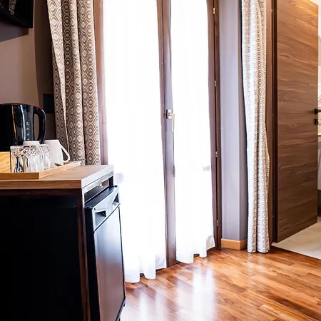 فندق مبيت وإفطار La Ginestra In Fiore 3*