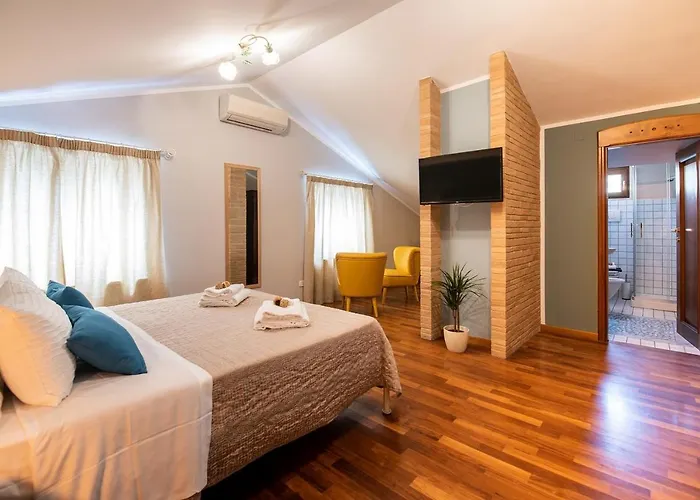 La Ginestra In Fiore * Sirolo